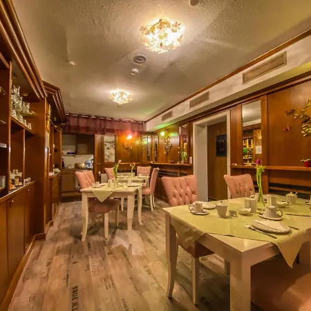 Zum Blumchen بيت ضيافة شفيرين