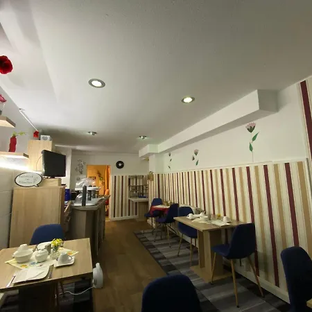 Zum Blumchen بيت ضيافة